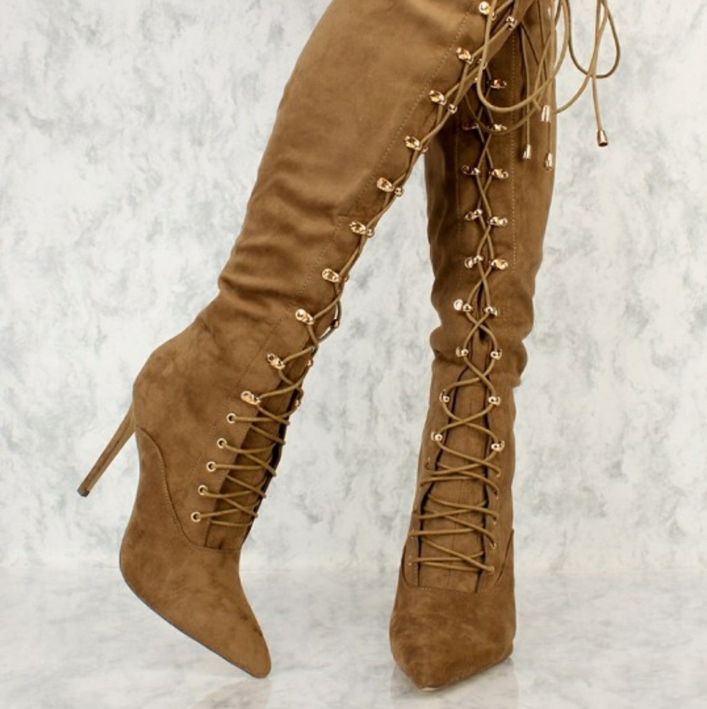 Sexy olive green suede boot